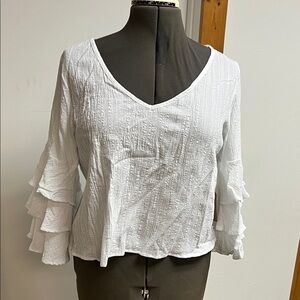 Hippie Laundry White Textured Blouse with Ruffle Sleeves